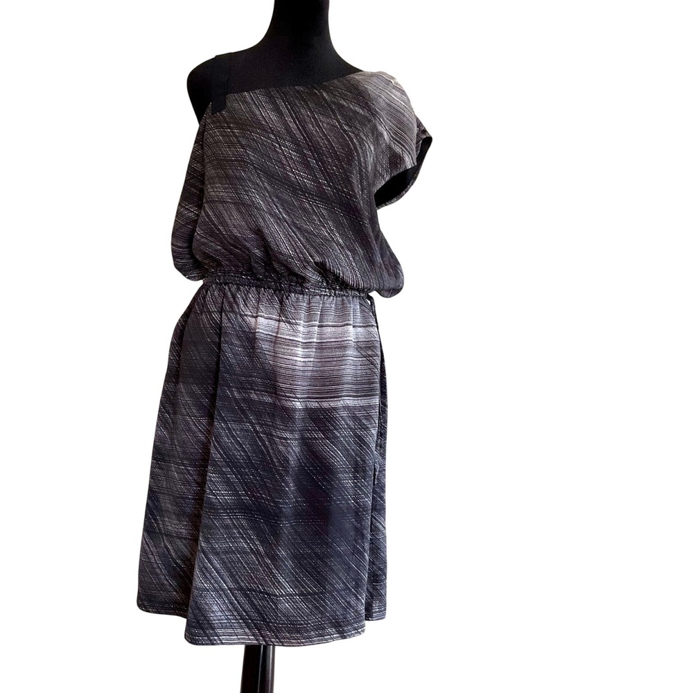 Gap One‎ Shoulder Shutter Print Blouson Dress BLK Gray Elastic Waist  12 Tall